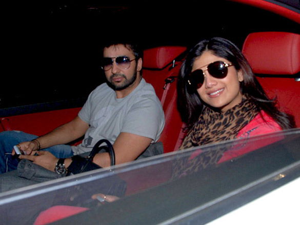 shilpa shetty and ameesha patel spotted at international airport 2