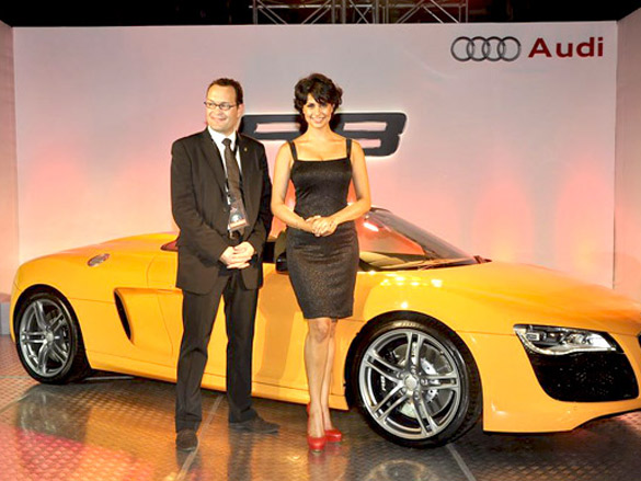 gul panag unveils the new audi r8 spider 3