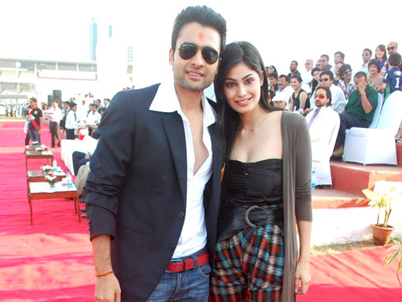 arbaaz malaika and amrita at jindal polo tournament 5