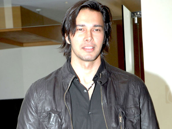 misti mukherjees surprise party for his brother manik soni 8
