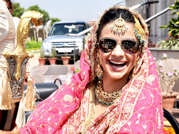 gul panags exclusive wedding pictures 8