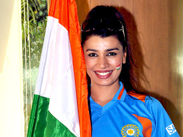 satish shetty invited his friends to watch the world cup 2011 3
