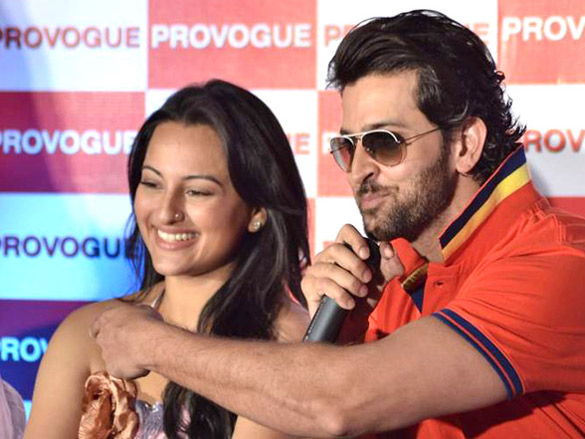 hrithik and sonakshi launch provogues new spring summer catalogue 5