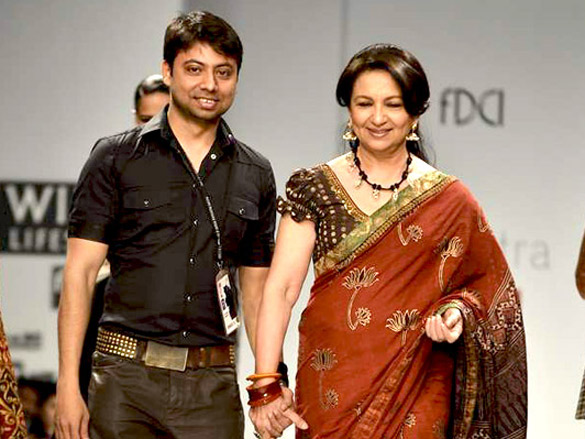sharmila tagore walks the ramp for joy mitra at wifw 7