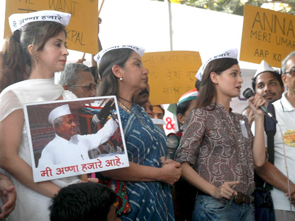 dia urmila and shabana support anna hazare movement 3