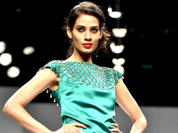 gayatri khannas show at wills lifestyle india fashion week 2011 day 3 6