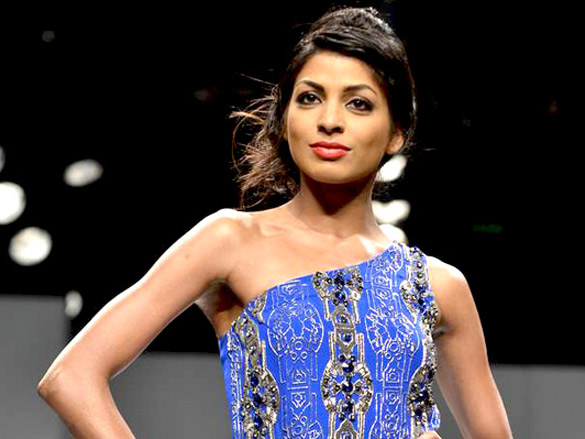 gayatri khannas show at wills lifestyle india fashion week 2011 day 3 8