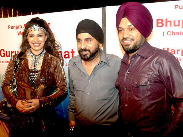 daler mehndi at the baisakhi celebration organised by punjab association 5