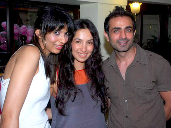 shraddha nigam at mal store launch 2