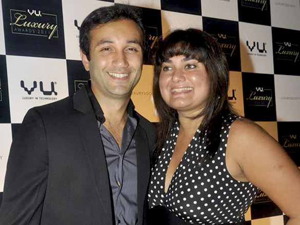 celebs grace launch party of vu luxury awards 2011 4