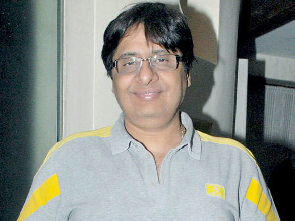 celebs grace satish kaushiks birthday bash 7
