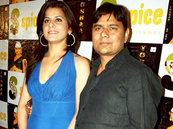 toshaa went to spice mall in noida to promote her album toshaa 2