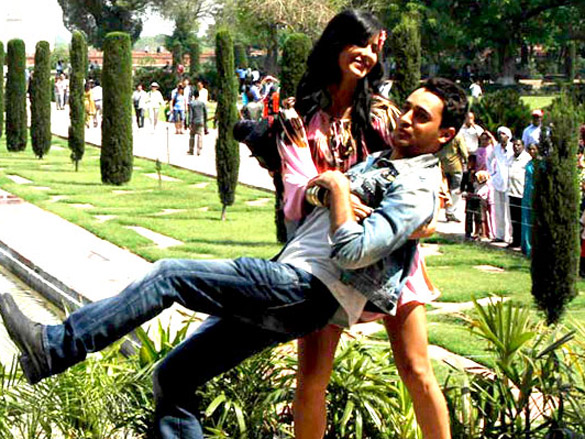 on the sets of mere brother ki dulhan 16