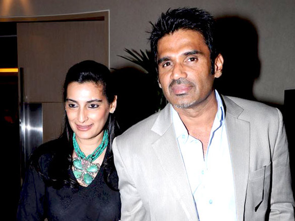 suniel and mana shetty at akons concert press conference 11