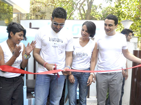abhishek and farhan akhtar inaugurate bblunt salon 2