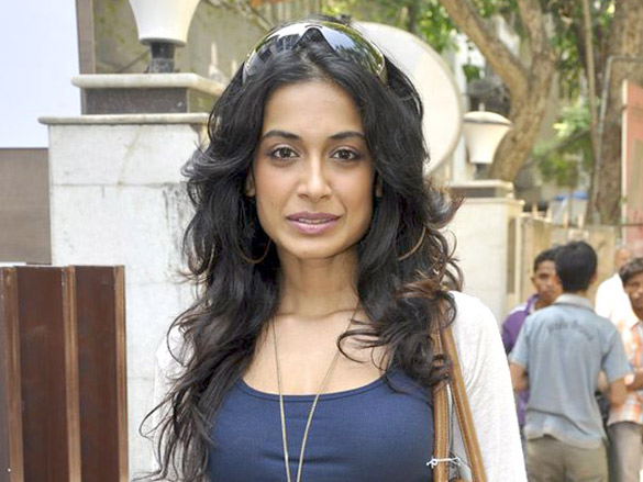 abhishek and farhan akhtar inaugurate bblunt salon 11