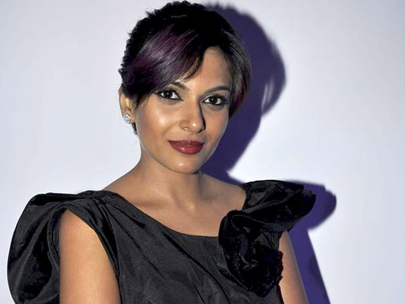 neetu chandra and mrinalani grace aston martin launch bash 11