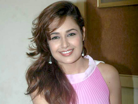 uvika chaudhary at naughty 40 film interviews 9