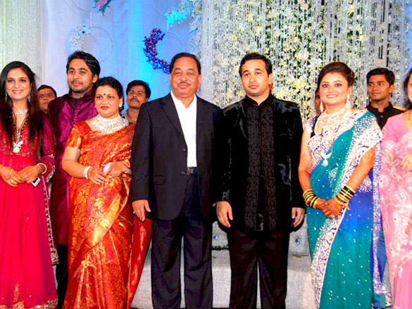 salman urmila and dilip kumar at nitish ranes wedding reception 7