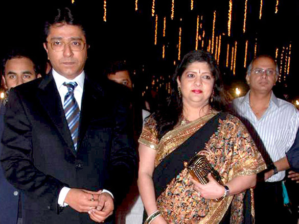 salman urmila and dilip kumar at nitish ranes wedding reception 21