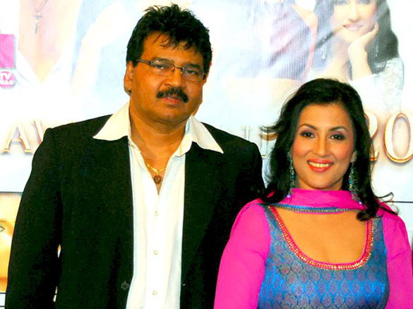 preity jacqueline and vivek at gr8 women awards 2011 in dubai 16