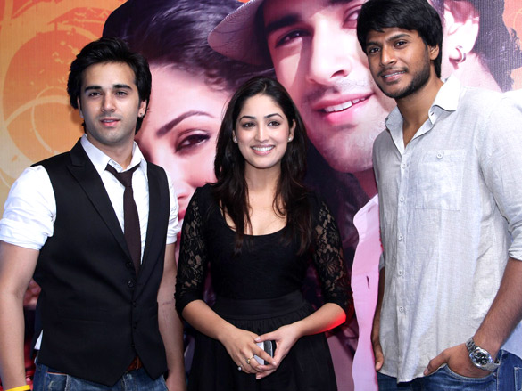 vivek and neha dhupia launch ek ladki shabnmi jaisi album 5