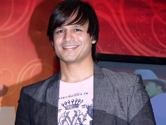 vivek and neha dhupia launch ek ladki shabnmi jaisi album 6