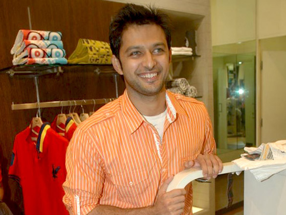 models grace provogue live mad store launch 5