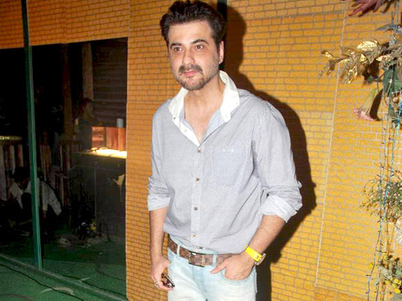arya babbar and sanjay kapoor at mumbhai film mahurat 4