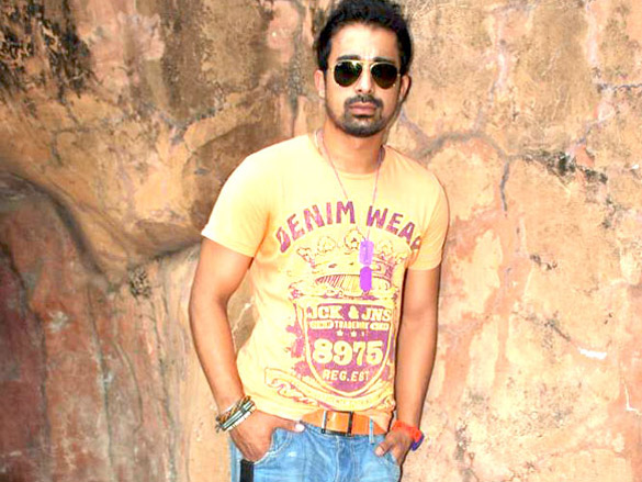 anita and rannvijay at water kingdom 11
