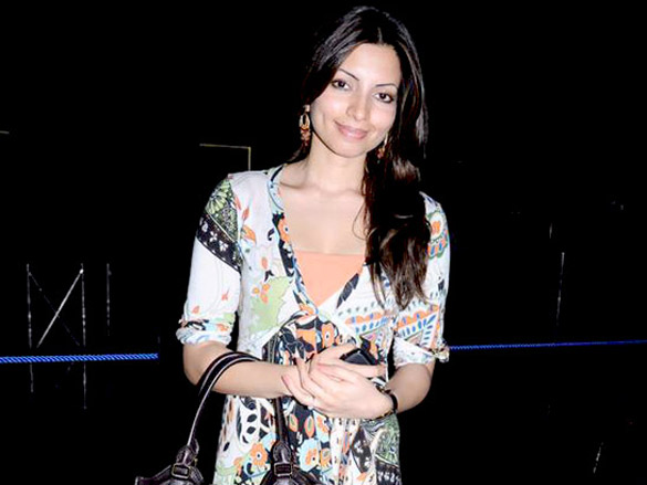 shama sikander at princess beach fair 3