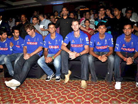 rajasthan royals meet and bash at shilpa shettys house 3