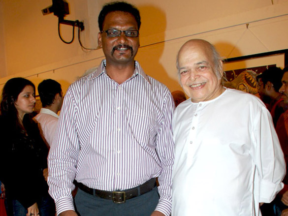 dr jabbar patel unveils dnyaneshwar jagdales exhibition 4
