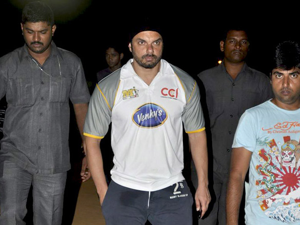 sohail khan and suniel shetty at ccls practice session 4