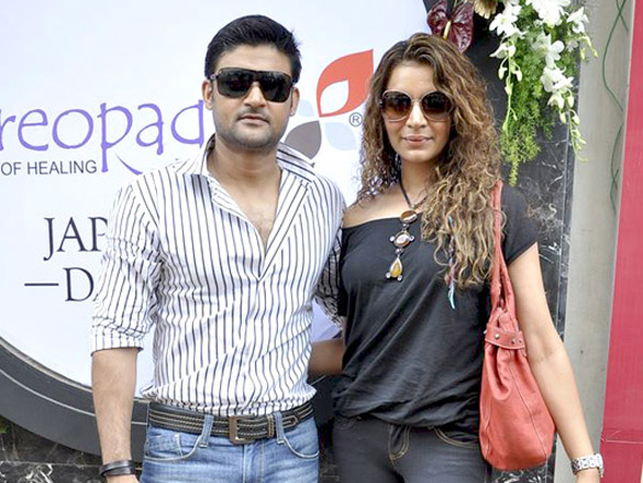zeenat aman tanisha and udita at areopagus spa launch 19