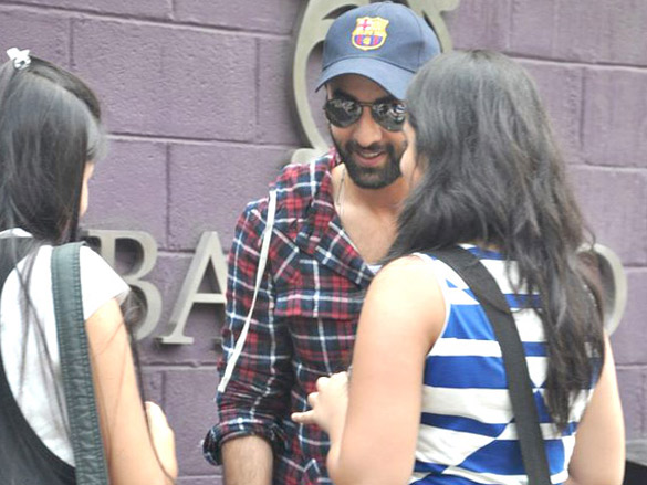 Check Out : Ranbir Kapoor Snapped Sporting A Frech Bearded Look! - Koimoi