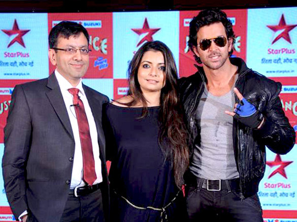 hrithik at press meet of just dance 3