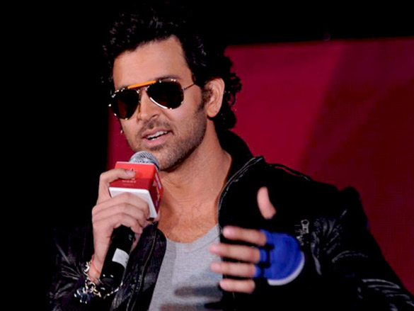 hrithik at press meet of just dance 9