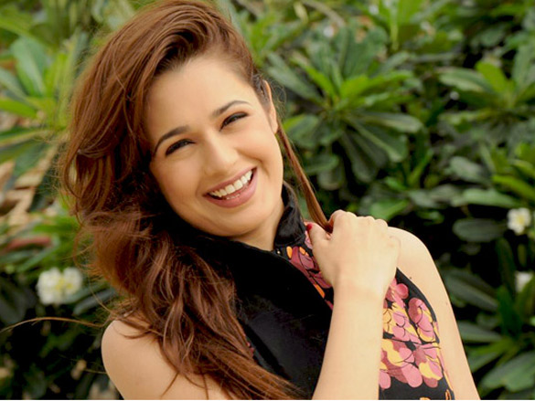 hrishita bhatt and uvika grace international diamond day celebrations 17