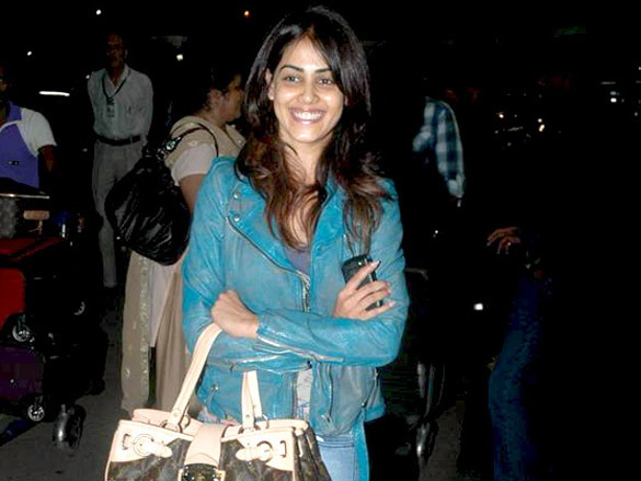 ameesha anushka genelia rahul khanna and kangna leave for iifa 4