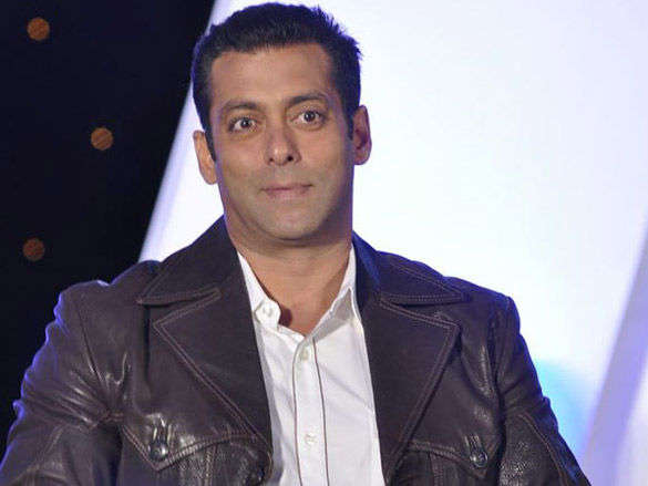 salman khan launches blackberry playbook 5