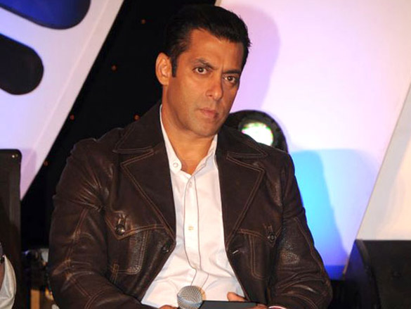 salman khan launches blackberry playbook 7