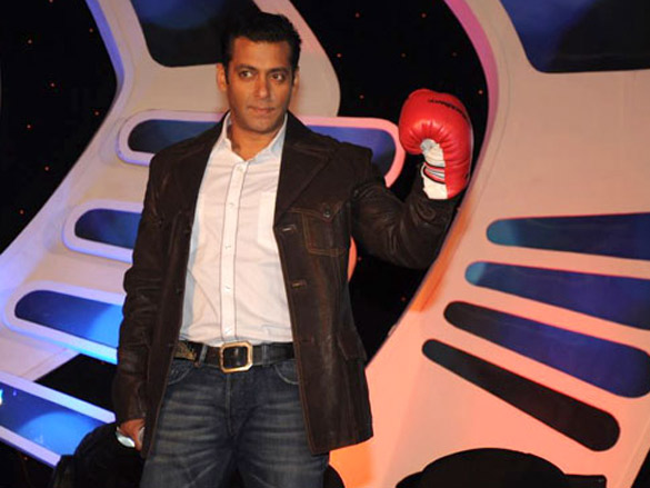 salman khan launches blackberry playbook 8