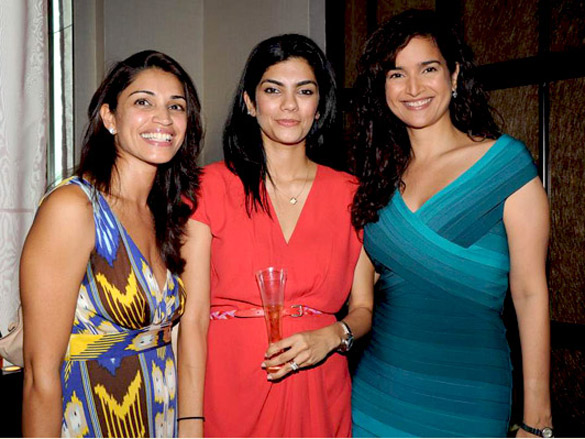sushma reddy and simone singh at veuve clicquot launch 2