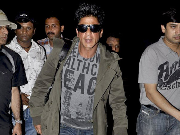 shahrukh khan leaves for iifa 3