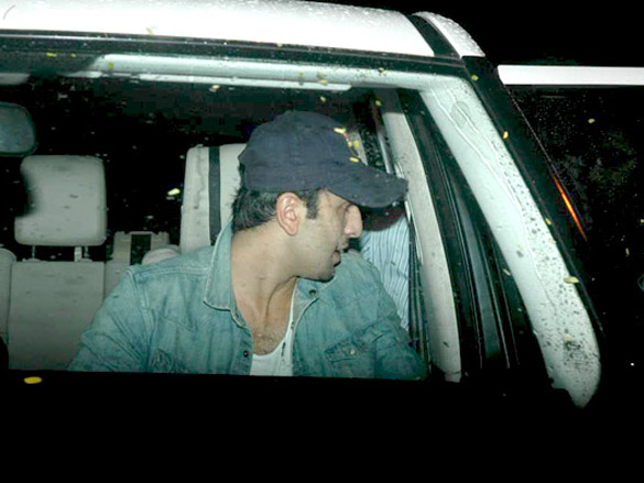 ranbir kapoor snapped at pvr 7