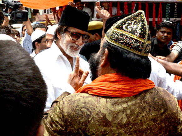 amitabh bachchan visits ajmer shariff 5