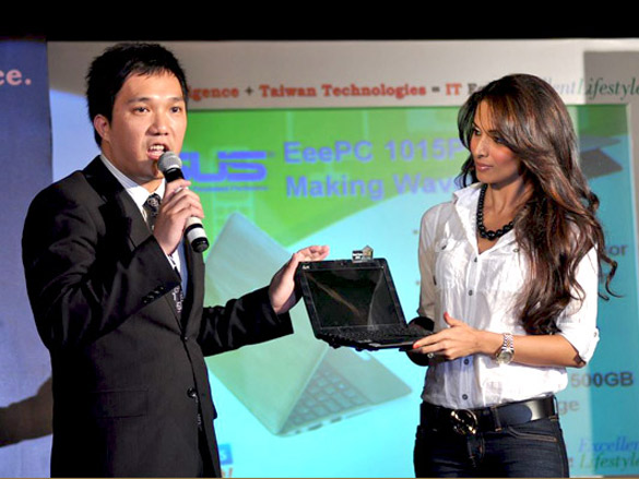 malaika arora khan unveils taitra it travellers contest 4