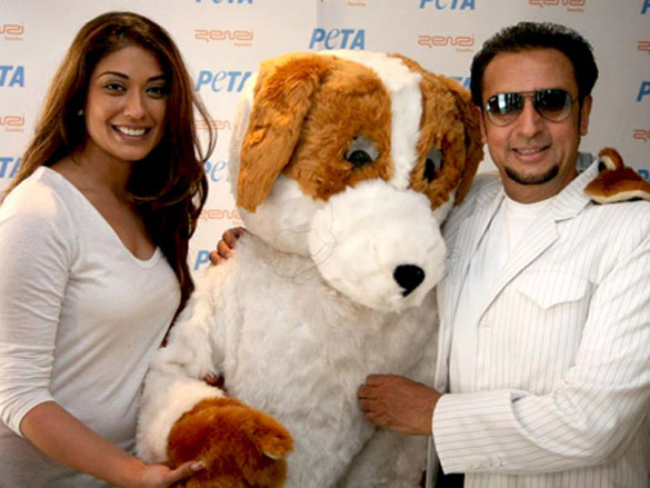 raveena and gulshan grace peta event to support stray dogs 6