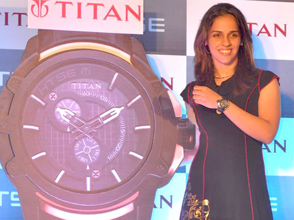 sania nehwal unveils titan watches new range 4